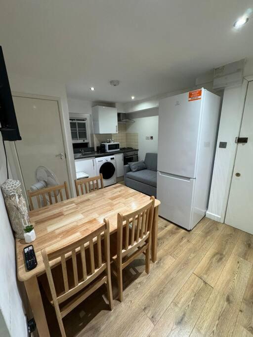 Cozy Apartment - 5 Min From Camden Market Hw7 London Bagian luar foto